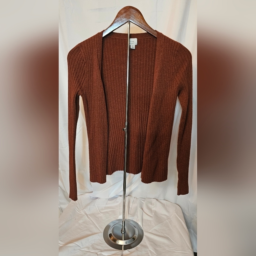✨ A New Day Women's Ribbed Cardigan Sweater ✨ - Picture 2 of 4